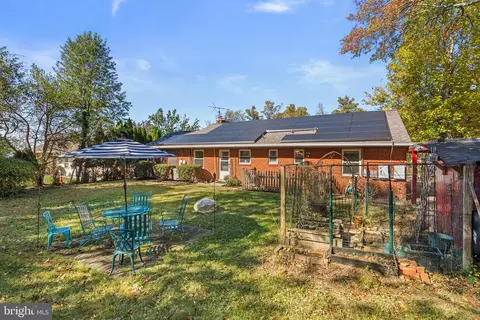 Exterior - 3122 Helsel Dr, Silver Spring, MD 20906 photo 7 of 7