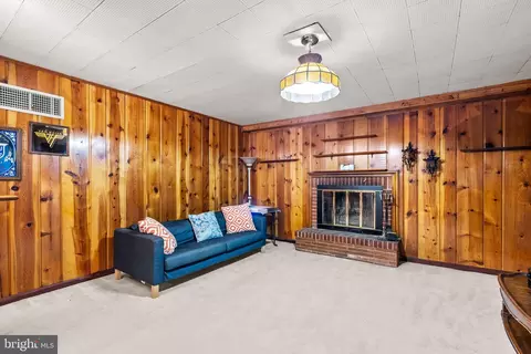 Living - 3122 Helsel Dr, Silver Spring, MD 20906 photo 5 of 5