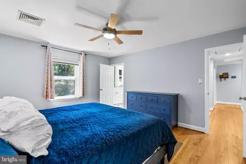 Bedroom - 3122 Helsel Dr, Silver Spring, MD 20906 photo 2 of 7