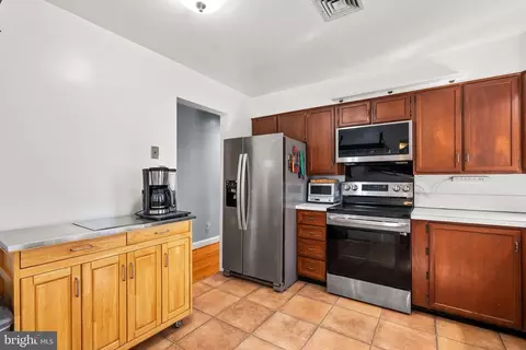 Kitchen - 3122 Helsel Dr, Silver Spring, MD 20906 photo 1 of 2