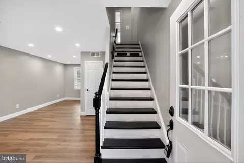 1704 E West Hwy #1704, Silver Spring, MD 20910 photo 14