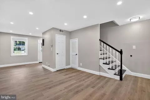1704 E West Hwy #1704, Silver Spring, MD 20910 photo 8