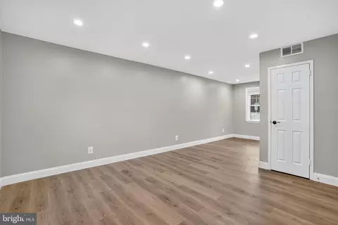 1704 E West Hwy #1704, Silver Spring, MD 20910 photo 10