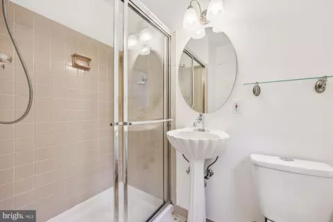Bath - 1816 Rainbow Dr, Silver Spring, MD 20905 photo 1 of 4