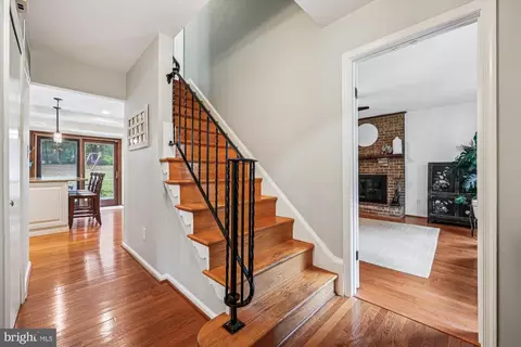 Entry Way - 1816 Rainbow Dr, Silver Spring, MD 20905 photo 2 of 12