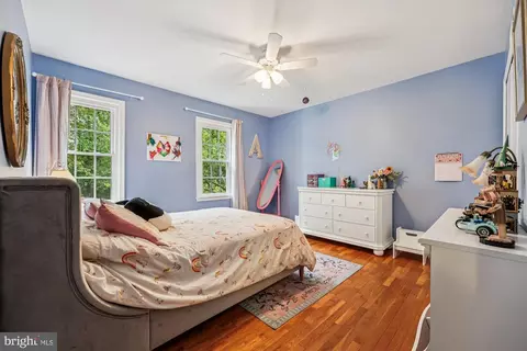 Bedroom - 1816 Rainbow Dr, Silver Spring, MD 20905 photo 4 of 11