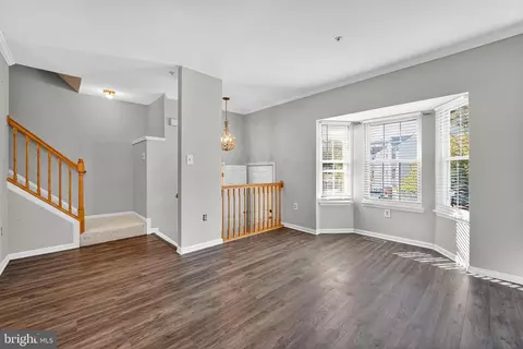 18526 Clovercrest Cir, Olney, MD 20832 photo 2
