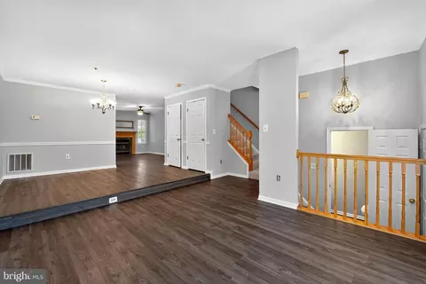 18526 Clovercrest Cir, Olney, MD 20832 photo 4