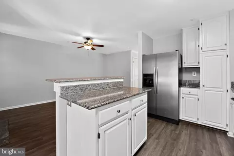 18526 Clovercrest Cir, Olney, MD 20832 photo 11