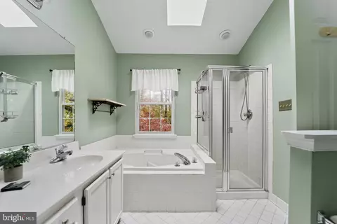 18526 Clovercrest Cir, Olney, MD 20832 photo 18