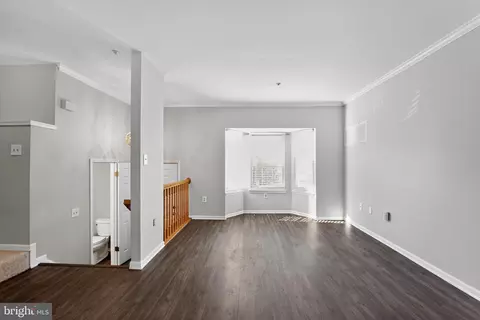 18526 Clovercrest Cir, Olney, MD 20832 photo 3