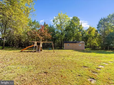 Exterior - 15533 Thompson Rd, Silver Spring, MD 20905 photo 9 of 18