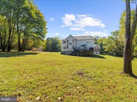 Exterior - 15533 Thompson Rd, Silver Spring, MD 20905 photo 14 of 18