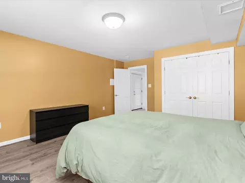 Bedroom - 15533 Thompson Rd, Silver Spring, MD 20905 photo 2 of 13