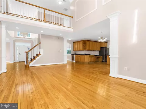 Living - 15533 Thompson Rd, Silver Spring, MD 20905 photo 2 of 11