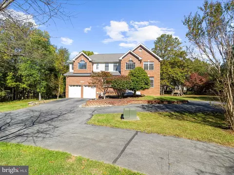 Exterior - 15533 Thompson Rd, Silver Spring, MD 20905 photo 2 of 18