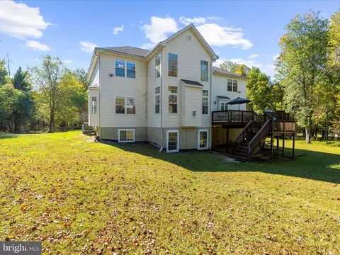 Exterior - 15533 Thompson Rd, Silver Spring, MD 20905 photo 17 of 18