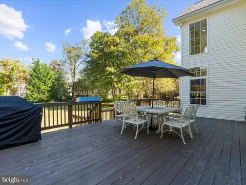 Exterior - 15533 Thompson Rd, Silver Spring, MD 20905 photo 7 of 18