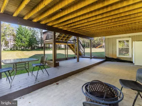 Exterior - 15533 Thompson Rd, Silver Spring, MD 20905 photo 12 of 18