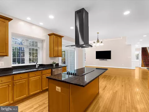 Kitchen - 15533 Thompson Rd, Silver Spring, MD 20905 photo 4 of 4