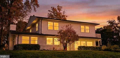1407 Northcrest Dr, Silver Spring, MD 20904
