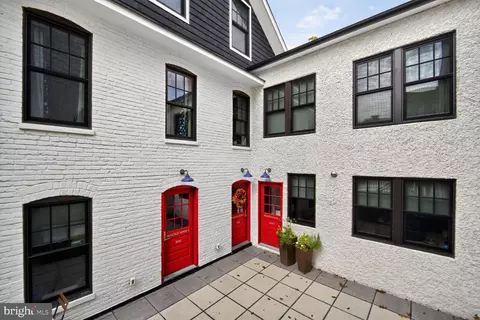 2701 Hume Dr #900, Silver Spring, MD 20910 photo 3