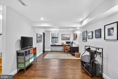 2701 Hume Dr #900, Silver Spring, MD 20910 photo 22