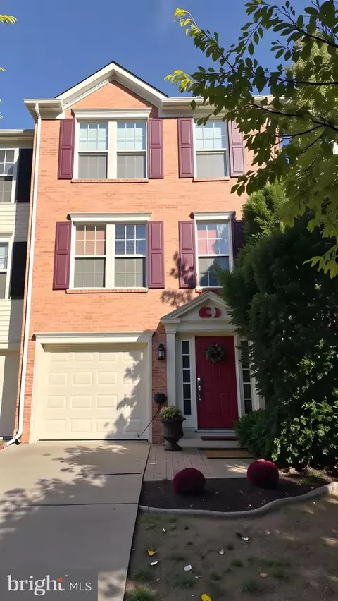 18719 Harmony Woods Ln, Germantown, MD 20874