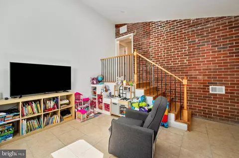 Other - 708 Hankin St, Silver Spring, MD 20910 photo 2 of 10