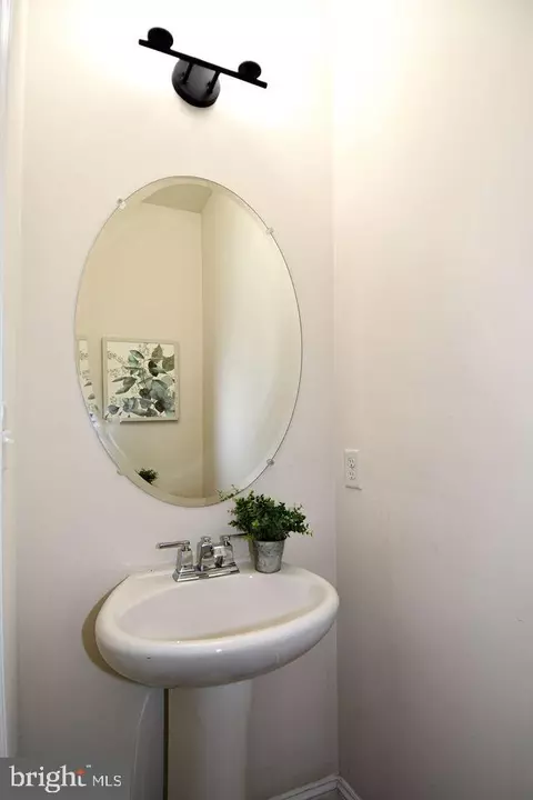 Bath - 2013 Conley Ct, Silver Spring, MD 20904 photo 1 of 5