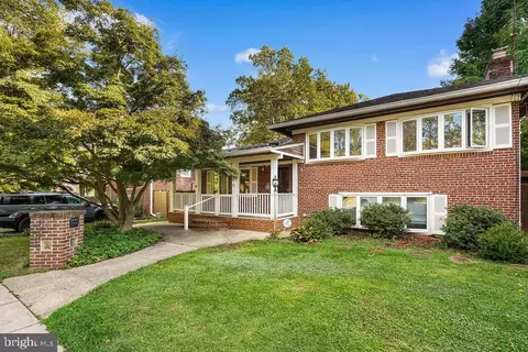 5110 Flanders Ave, Kensington, MD 20895