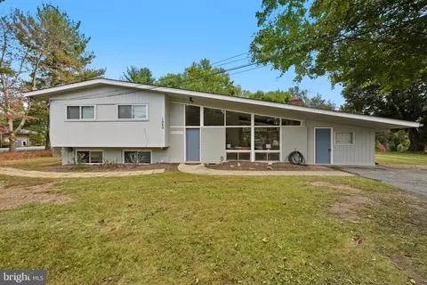 Exterior - 1920 Bonifant Rd, Silver Spring, MD 20906 photo 2 of 8