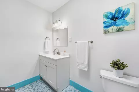 Bath - 1920 Bonifant Rd, Silver Spring, MD 20906 photo 2 of 3
