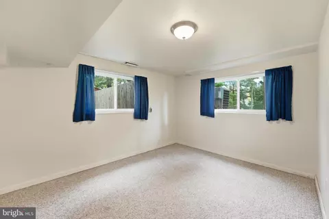 Bedroom - 1920 Bonifant Rd, Silver Spring, MD 20906 photo 1 of 6
