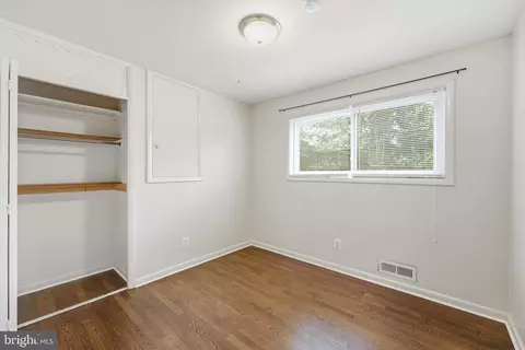 Bedroom - 1920 Bonifant Rd, Silver Spring, MD 20906 photo 4 of 6