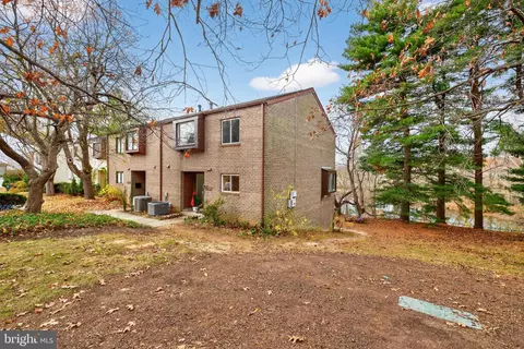 9961 Lake Landing Rd, Gaithersburg, MD 20886