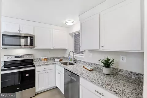 Kitchen - 3500 Forest Edge Dr #15-2F, Silver Spring, MD 20906 photo 2 of 2