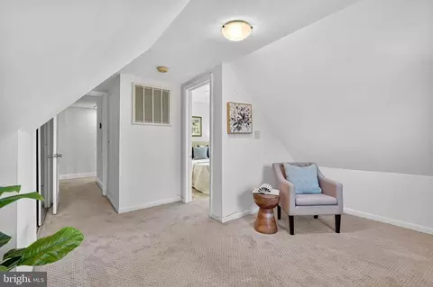 Entry Way - 315 Ladson Rd, Silver Spring, MD 20901 photo 2 of 2