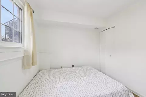 Bedroom - 12014 Swallow Falls Ct, Silver Spring, MD 20904 photo 9 of 9