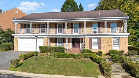 9725 Lookout Pl, Gaithersburg, MD 20886