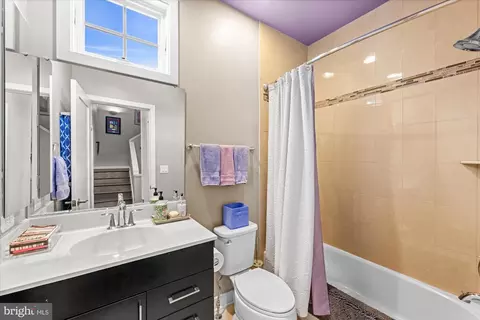 Bath - 8608 Springvale Rd, Silver Spring, MD 20910 photo 5 of 5