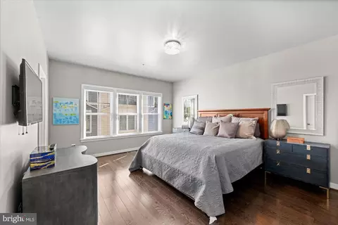 Bedroom - 8608 Springvale Rd, Silver Spring, MD 20910 photo 1 of 4