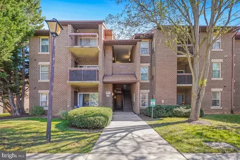18411 Guildberry Dr #102, Gaithersburg, MD 20879