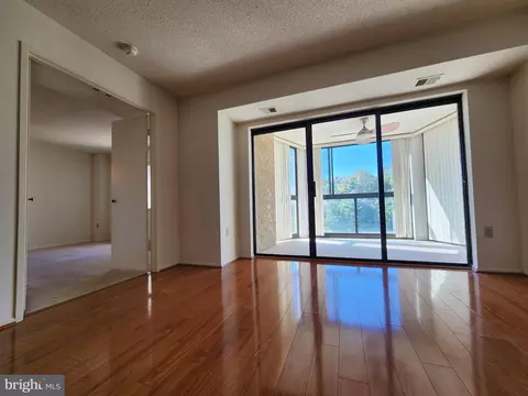 15100 Interlachen Dr #4-701, Silver Spring, MD 20906 photo 8