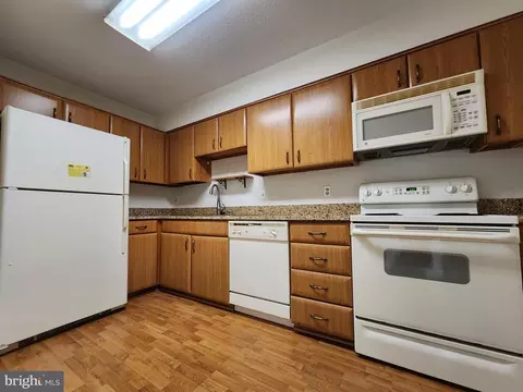 15100 Interlachen Dr #4-701, Silver Spring, MD 20906 photo 15