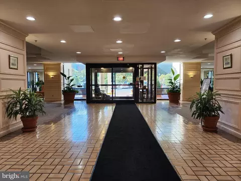 15100 Interlachen Dr #4-701, Silver Spring, MD 20906 photo 24
