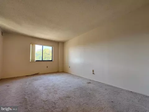 15100 Interlachen Dr #4-701, Silver Spring, MD 20906 photo 16