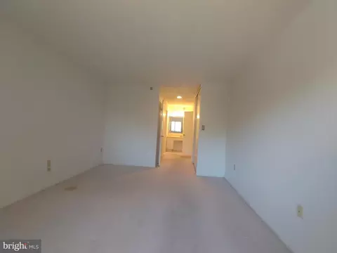 15100 Interlachen Dr #4-701, Silver Spring, MD 20906 photo 17