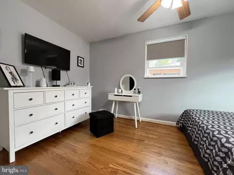 Bedroom - 1001 Gabel St, Silver Spring, MD 20901 photo 4 of 5