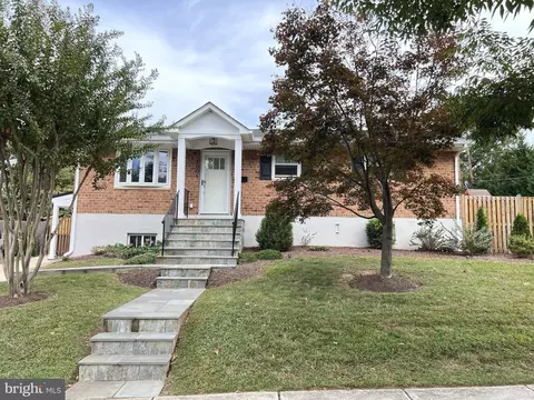 Exterior - 1001 Gabel St, Silver Spring, MD 20901 photo 3 of 9